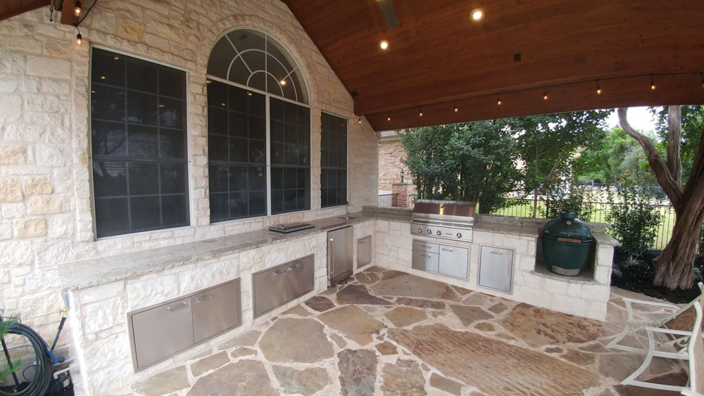 austin-rustic-outdoor-patio-kitchen